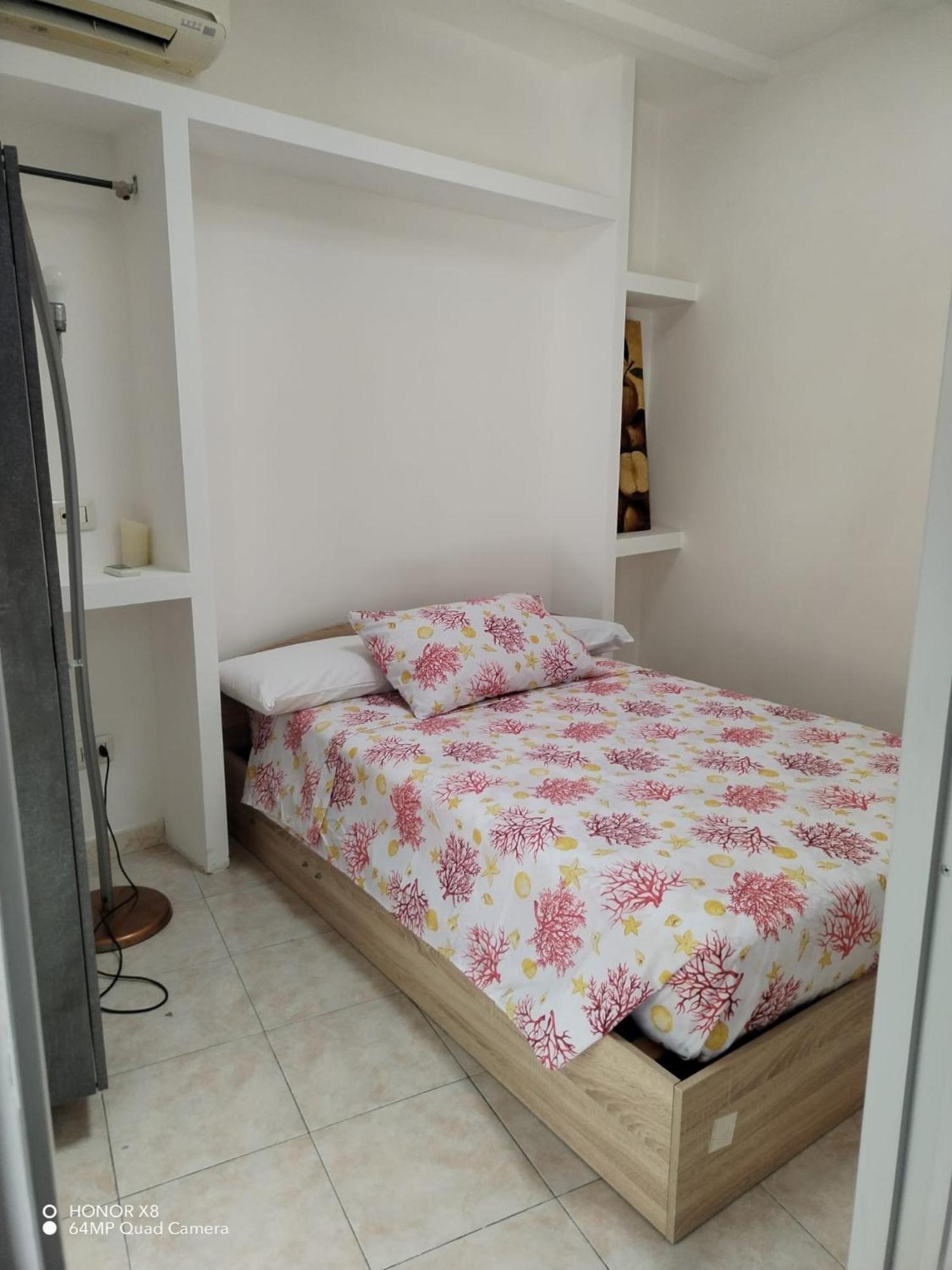 B&B Civitavecchia La Casetta Con Giardino エクステリア 写真