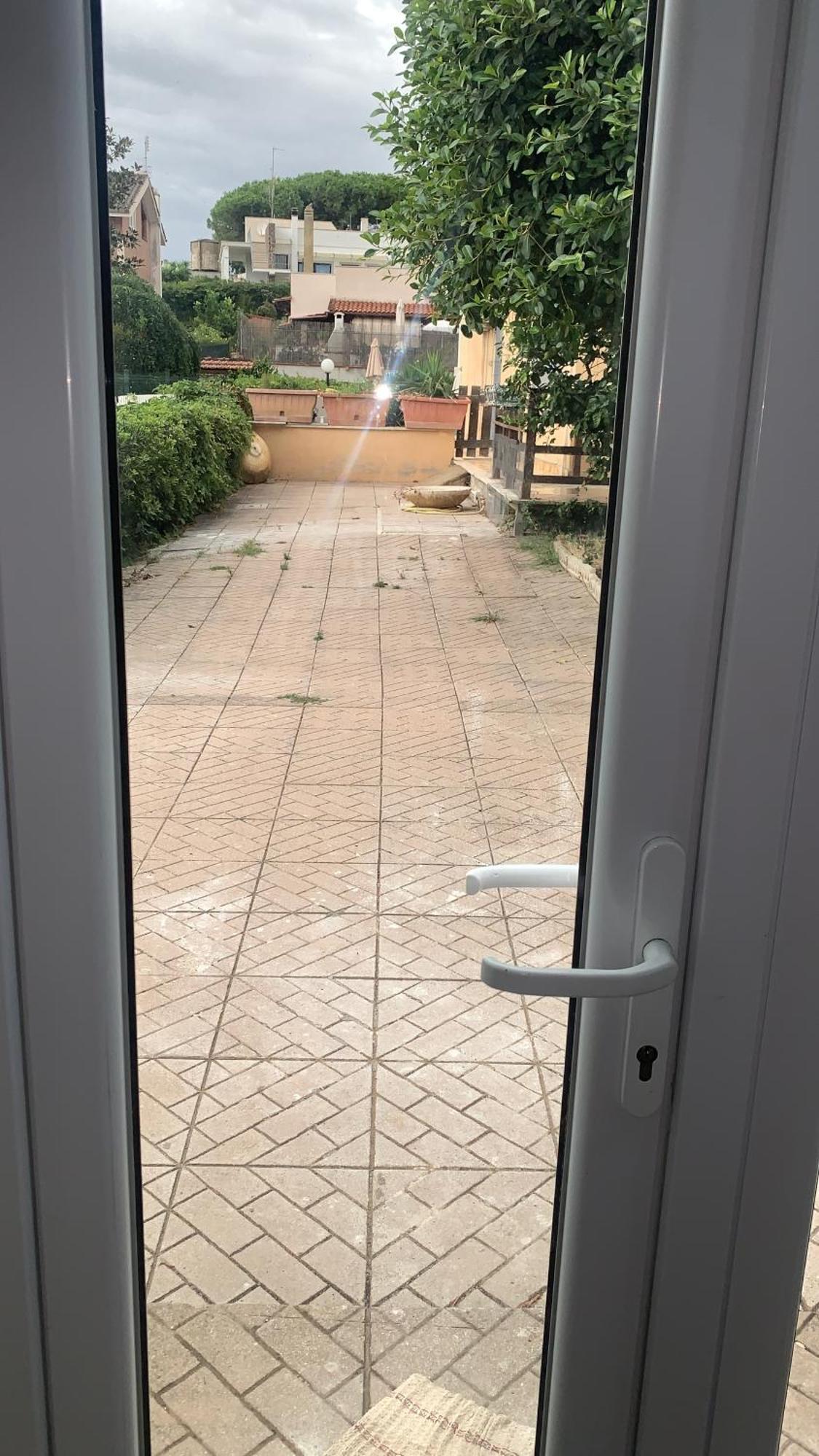 B&B Civitavecchia La Casetta Con Giardino エクステリア 写真