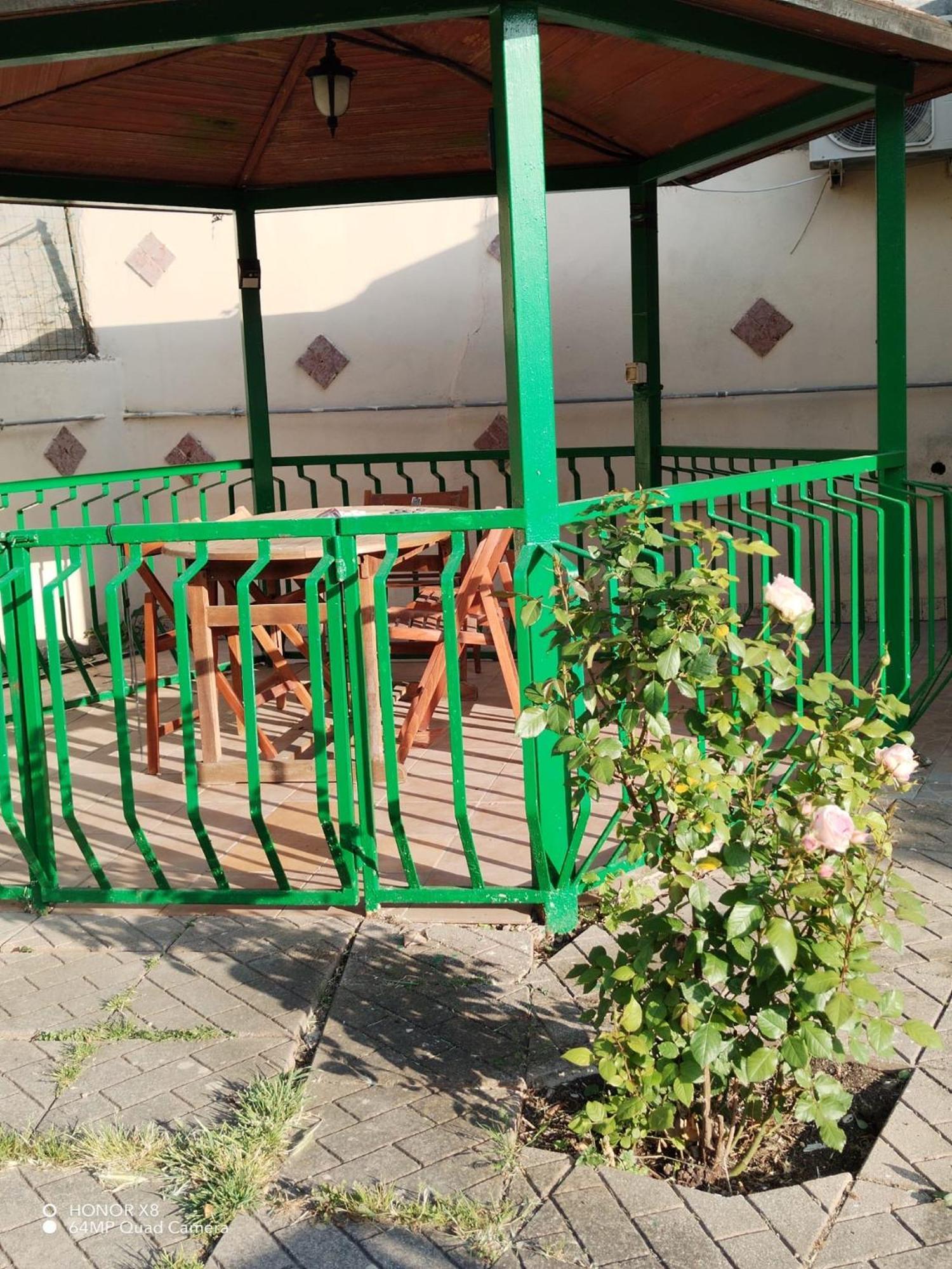 B&B Civitavecchia La Casetta Con Giardino エクステリア 写真